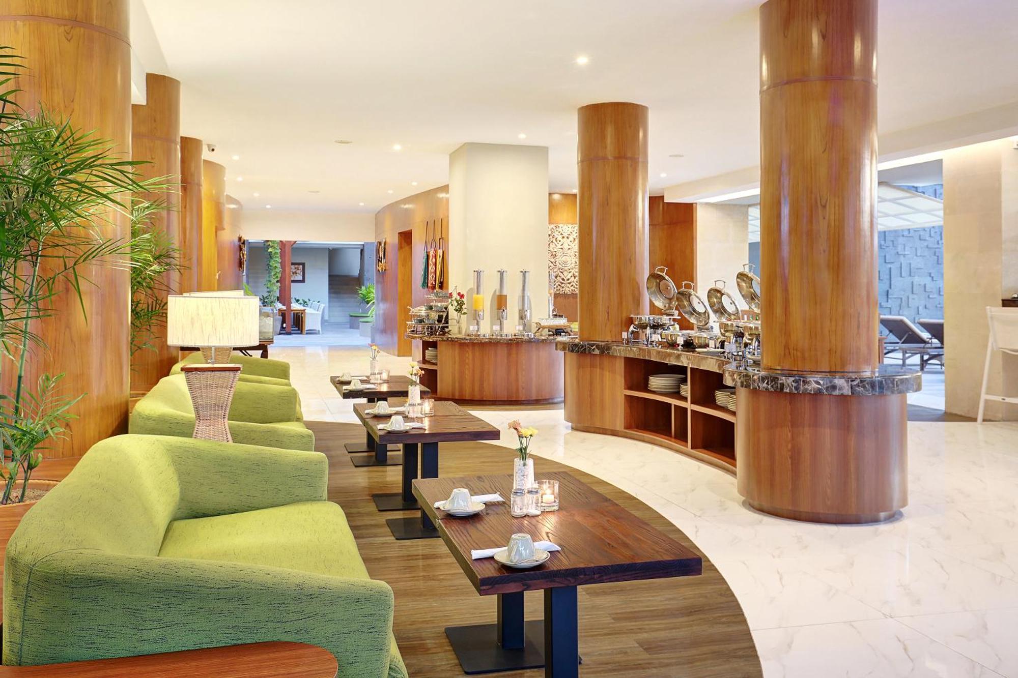 Townhouse Oak Signature Hotel Sanur  Bagian luar foto